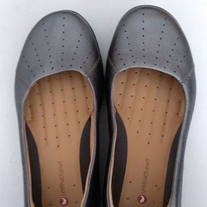 CLARKS NEW FLAT (gunmetal color)